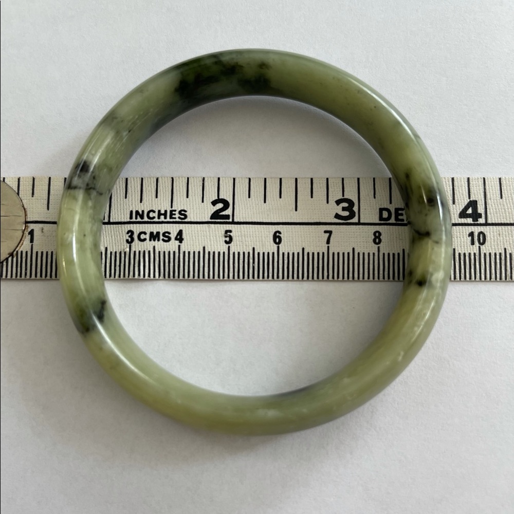 Natural Xiu green jade bangle bracelet - Picture 10 of 14